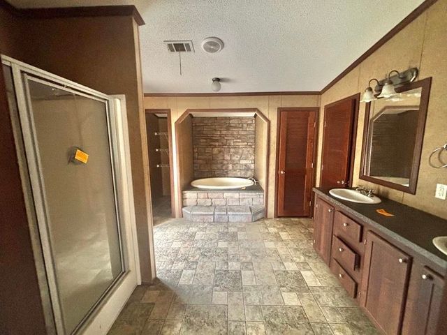 2300 Hwy 182, Raceland, LA 70394