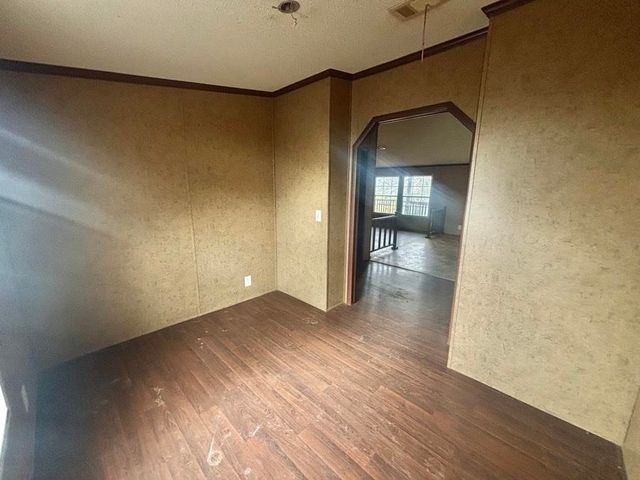 2300 Hwy 182, Raceland, LA 70394