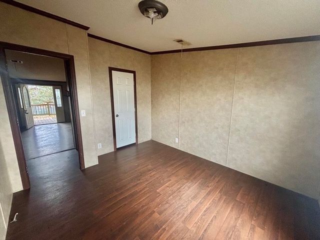 2300 Hwy 182, Raceland, LA 70394