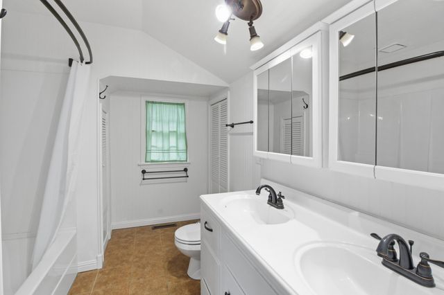 103 Quail Lane, Summerville, SC 29485