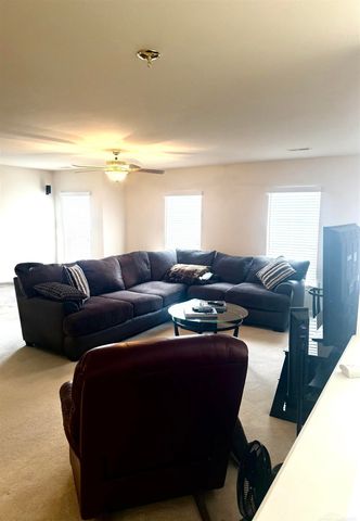 53234 Manchester, Shelby Twp, MI 48316