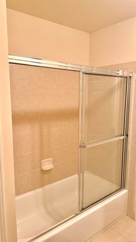 53234 Manchester, Shelby Twp, MI 48316