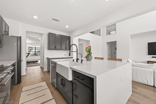 2806 Tumlinson Drive, Fresno, TX 77545