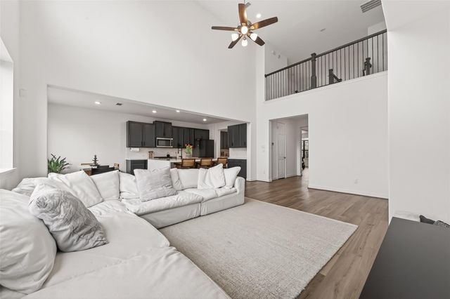 2806 Tumlinson Drive, Fresno, TX 77545