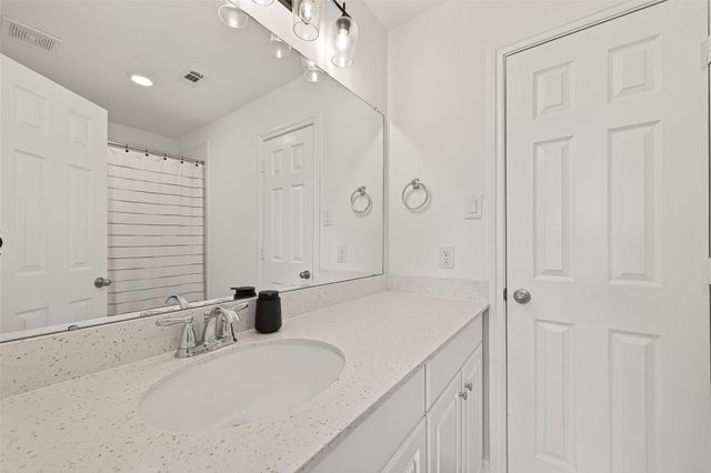 2806 Tumlinson Drive, Fresno, TX 77545