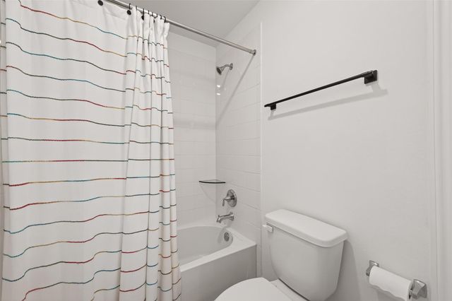 2806 Tumlinson Drive, Fresno, TX 77545