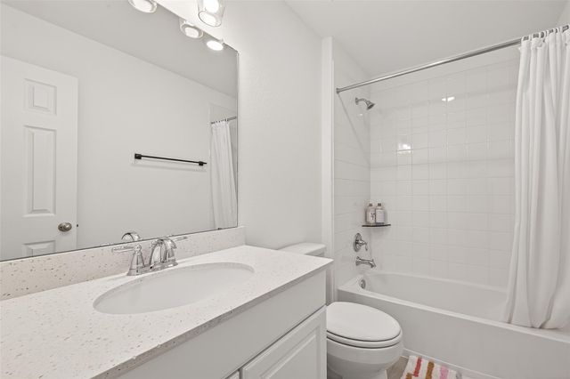 2806 Tumlinson Drive, Fresno, TX 77545