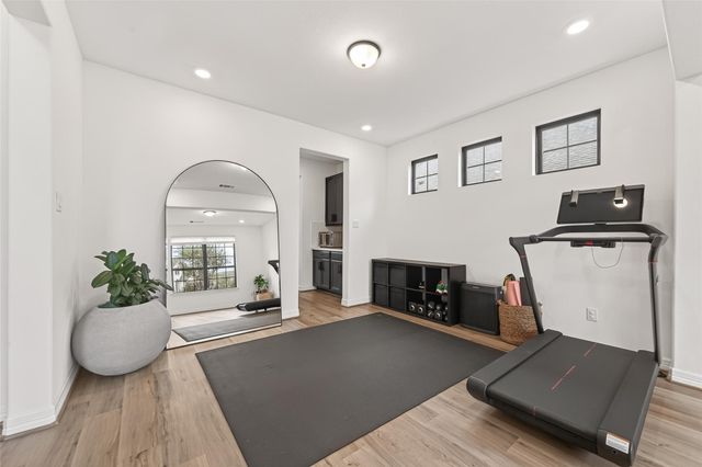 2806 Tumlinson Drive, Fresno, TX 77545