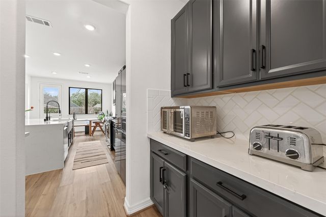 2806 Tumlinson Drive, Fresno, TX 77545