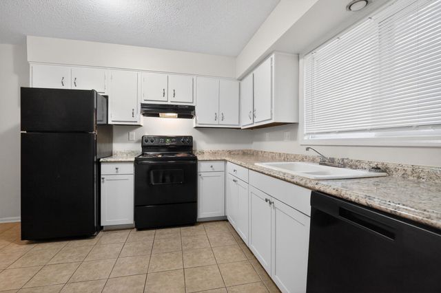 4480 KERWIN DR, Memphis, TN 38128