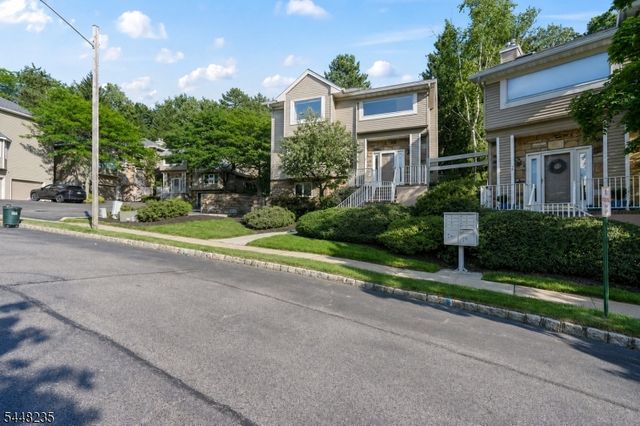 76 Blackburne Ter, West Orange Twp., NJ 07052
