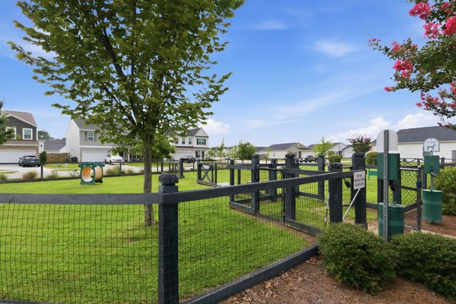 165 Clydesdale Circle, Summerville, SC 29486