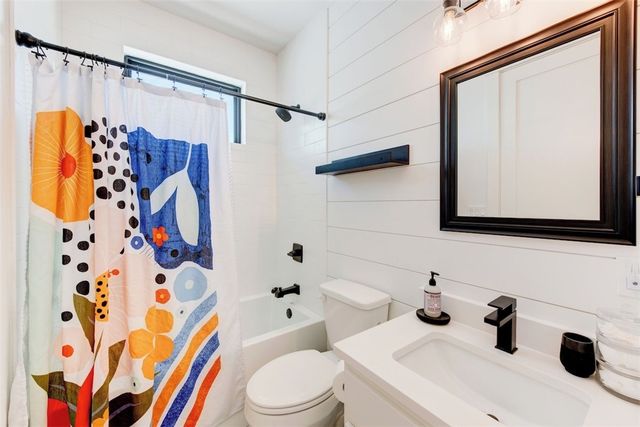 410 N Station St, Port Aransas, TX 78373