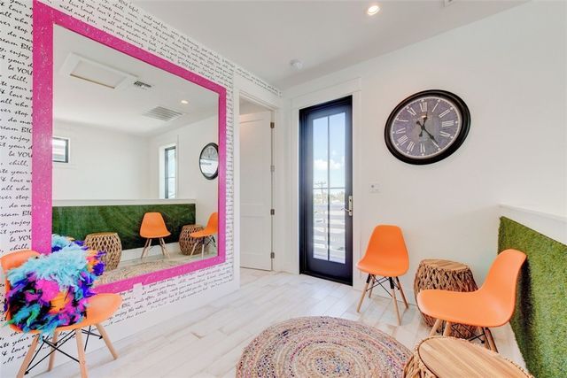 410 N Station St, Port Aransas, TX 78373