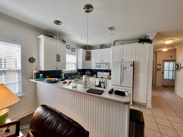 182 Clubhouse Rd Apt 4, Sunset Beach, NC 28468