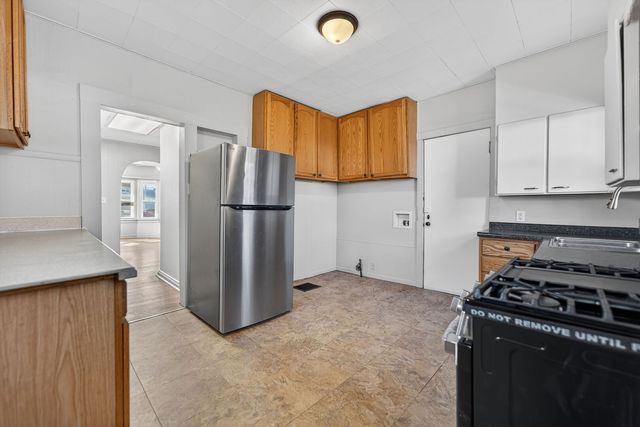 406 Laurel Court, Belvidere, IL 61008