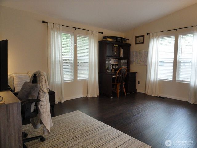 90 N Hamma Hamma Drive E, Hoodsport, WA 98548