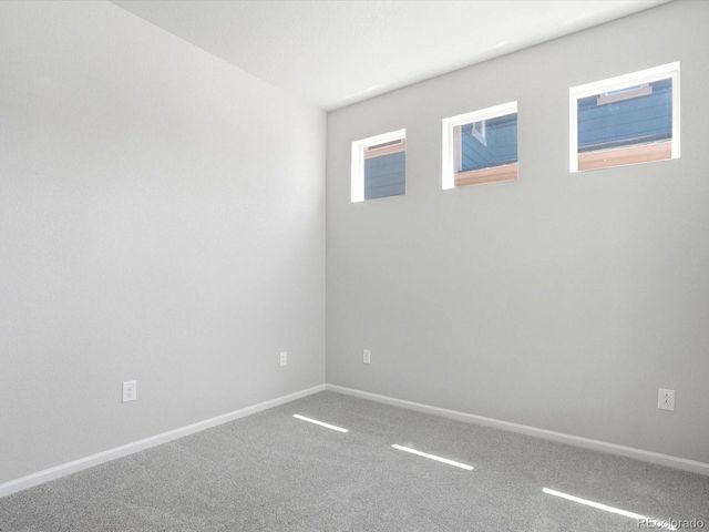 8260 S Trails Edge Ct, Centennial, CO 80112