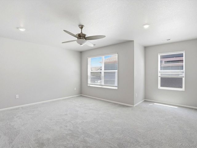 8260 S Trails Edge Ct, Centennial, CO 80112