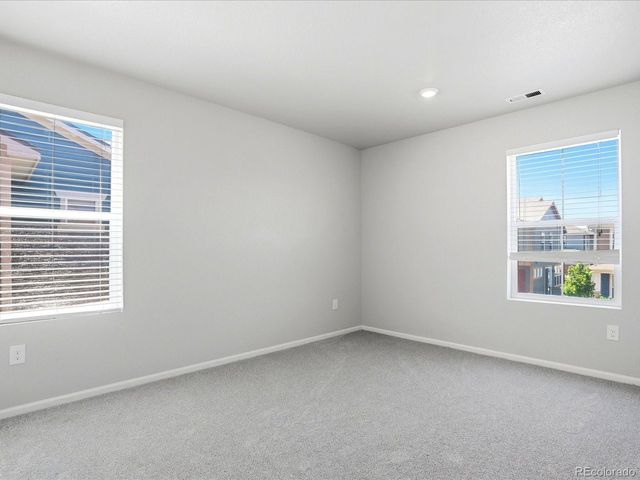 8260 S Trails Edge Ct, Centennial, CO 80112