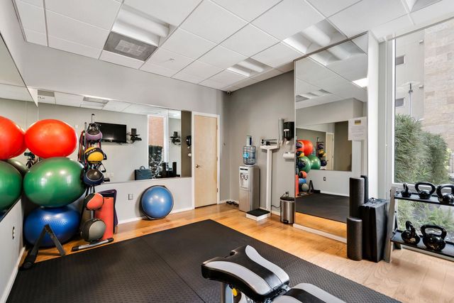 1600 Barton Springs RD 4105, Austin, TX 78704