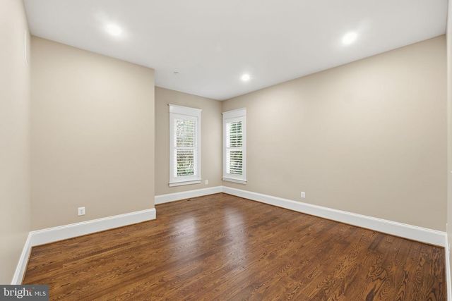 8620 FENWAY DR, Bethesda, MD 20817