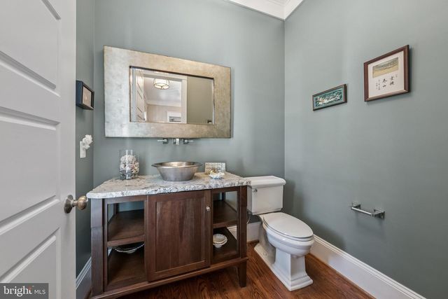 8620 FENWAY DR, Bethesda, MD 20817