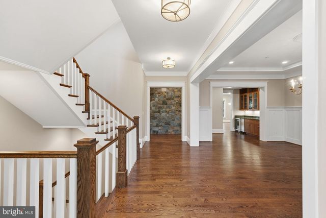 8620 FENWAY DR, Bethesda, MD 20817