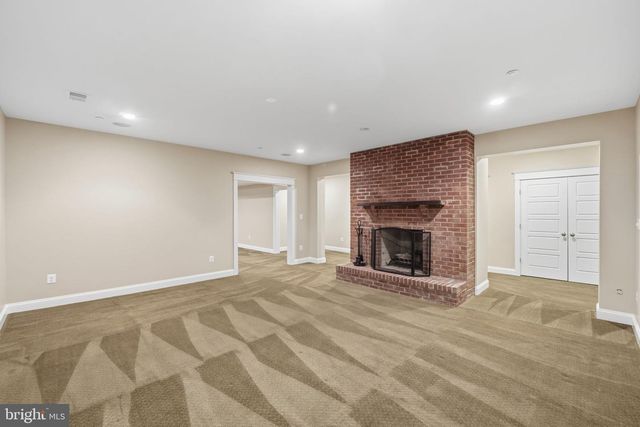 8620 FENWAY DR, Bethesda, MD 20817