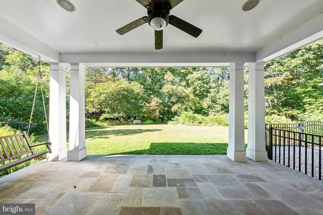 8620 FENWAY DR, Bethesda, MD 20817