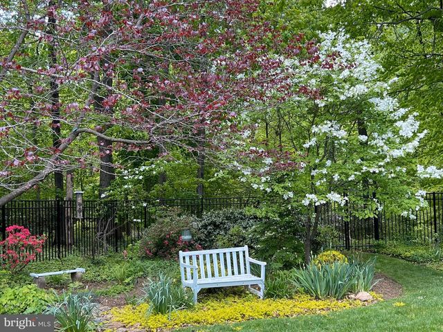 8620 FENWAY DR, Bethesda, MD 20817