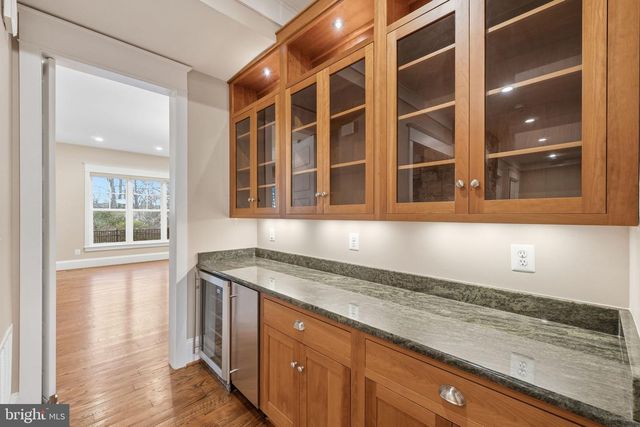 8620 FENWAY DR, Bethesda, MD 20817