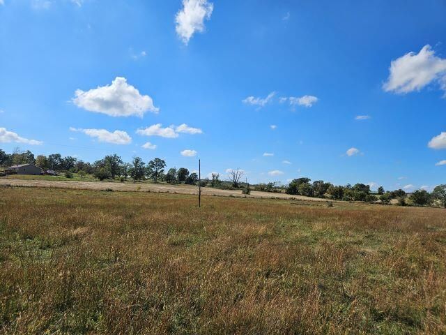 000 Kaylor Road, Mountain Grove, MO 65711