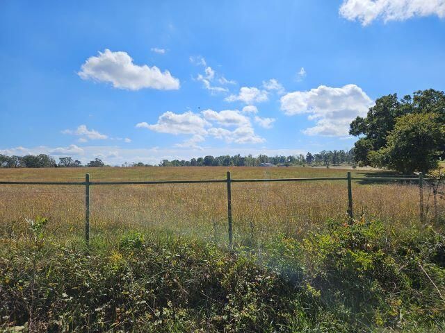 000 Kaylor Road, Mountain Grove, MO 65711