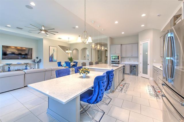 7401 PARADISO DRIVE, Apollo Beach, FL 33572