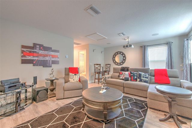 7401 PARADISO DRIVE, Apollo Beach, FL 33572