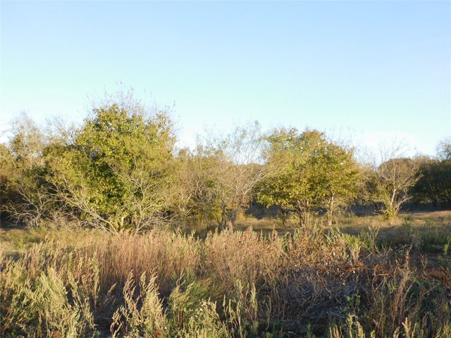 8105 Fm 2114, Hubbard, TX 76648