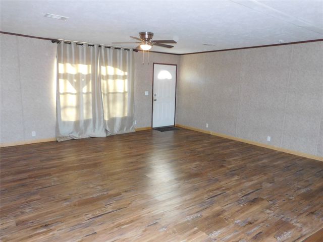 8105 Fm 2114, Hubbard, TX 76648