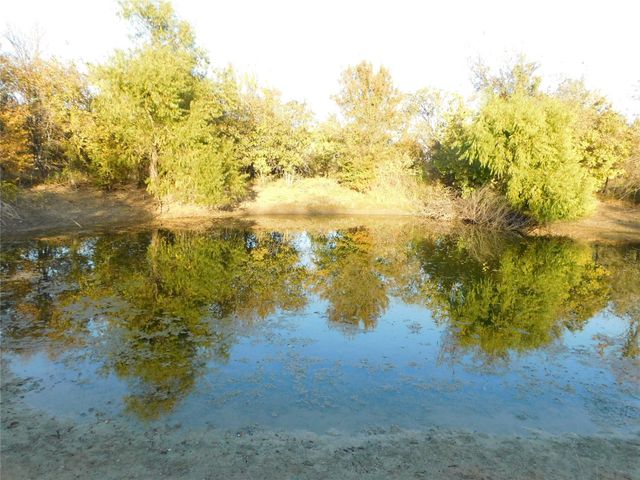 8105 Fm 2114, Hubbard, TX 76648