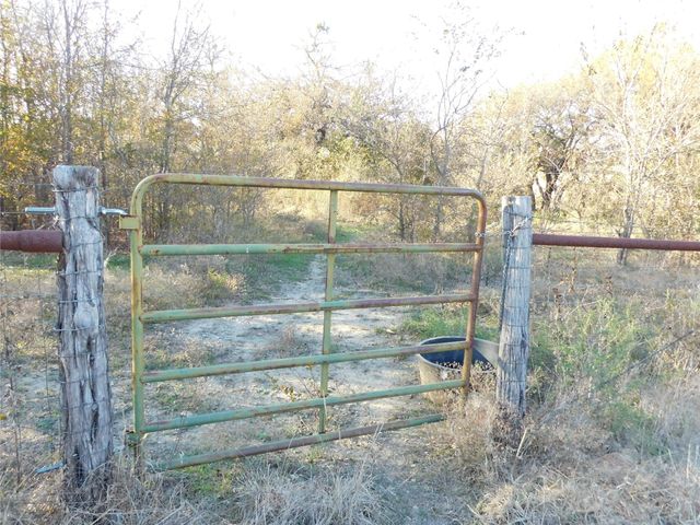 8105 Fm 2114, Hubbard, TX 76648