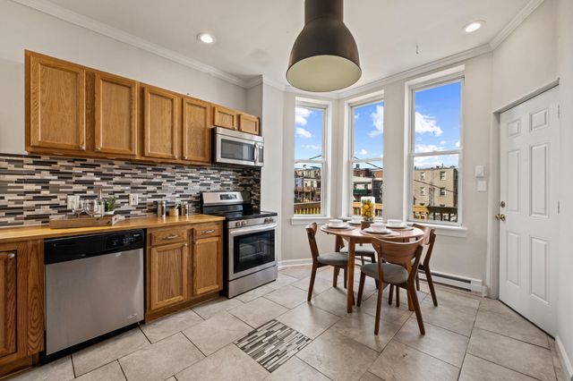 2231 EUTAW PL, Baltimore, MD 21217