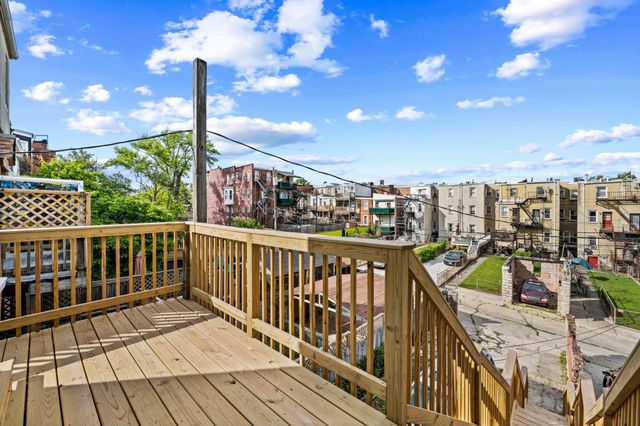 2231 EUTAW PL, Baltimore, MD 21217