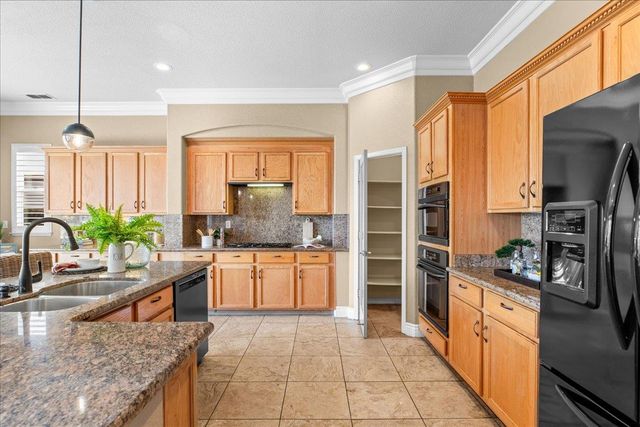 4119 Spyglass Dr, Stockton, CA 95219