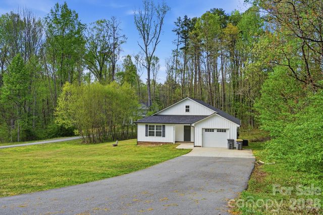 4242 Burgin Street, Kannapolis, NC 28081