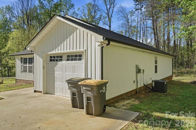 4242 Burgin Street, Kannapolis, NC 28081