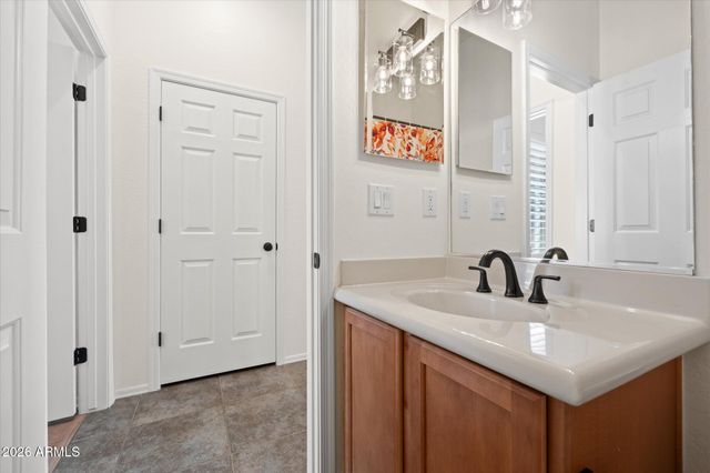 1628 W AINSWORTH Drive, Anthem, AZ 85086