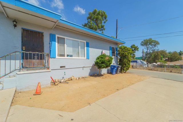 8050 52 Lemon Grove Way, Lemon Grove, CA 91945