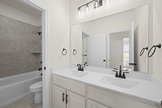 520 Waterford Park Boulevard, Weatherford, TX 76087