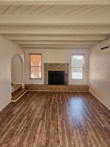 1407 Borrego, Santa Fe, NM 87507