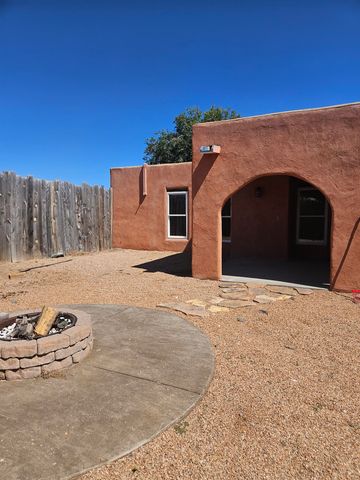 1407 Borrego, Santa Fe, NM 87507
